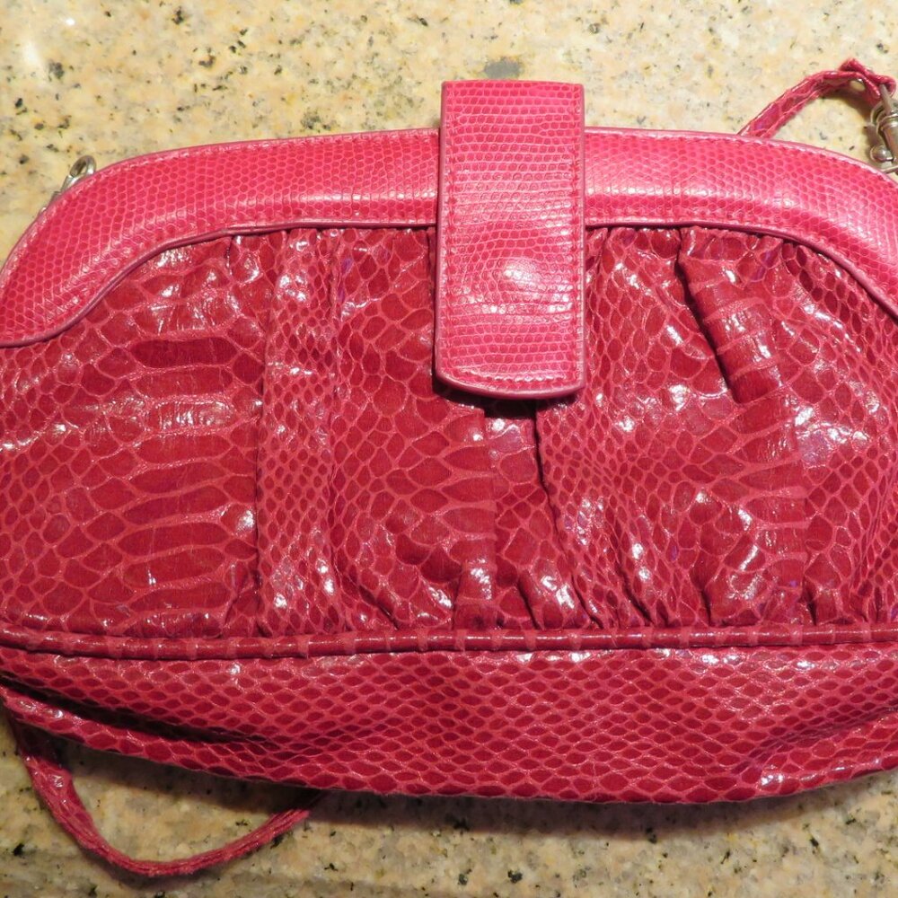 Aldo Pink Glossy Faux Snake Print w/Detachable Strap (K575)
